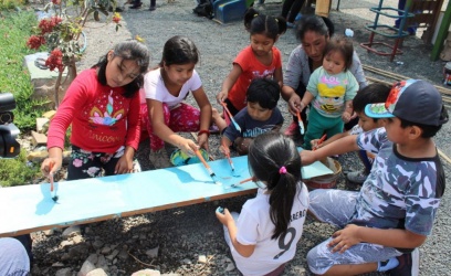 Minga en el “Huerto de la Ternura” reunió a niños y madres  para aprender nuevas técnicas de cultivo